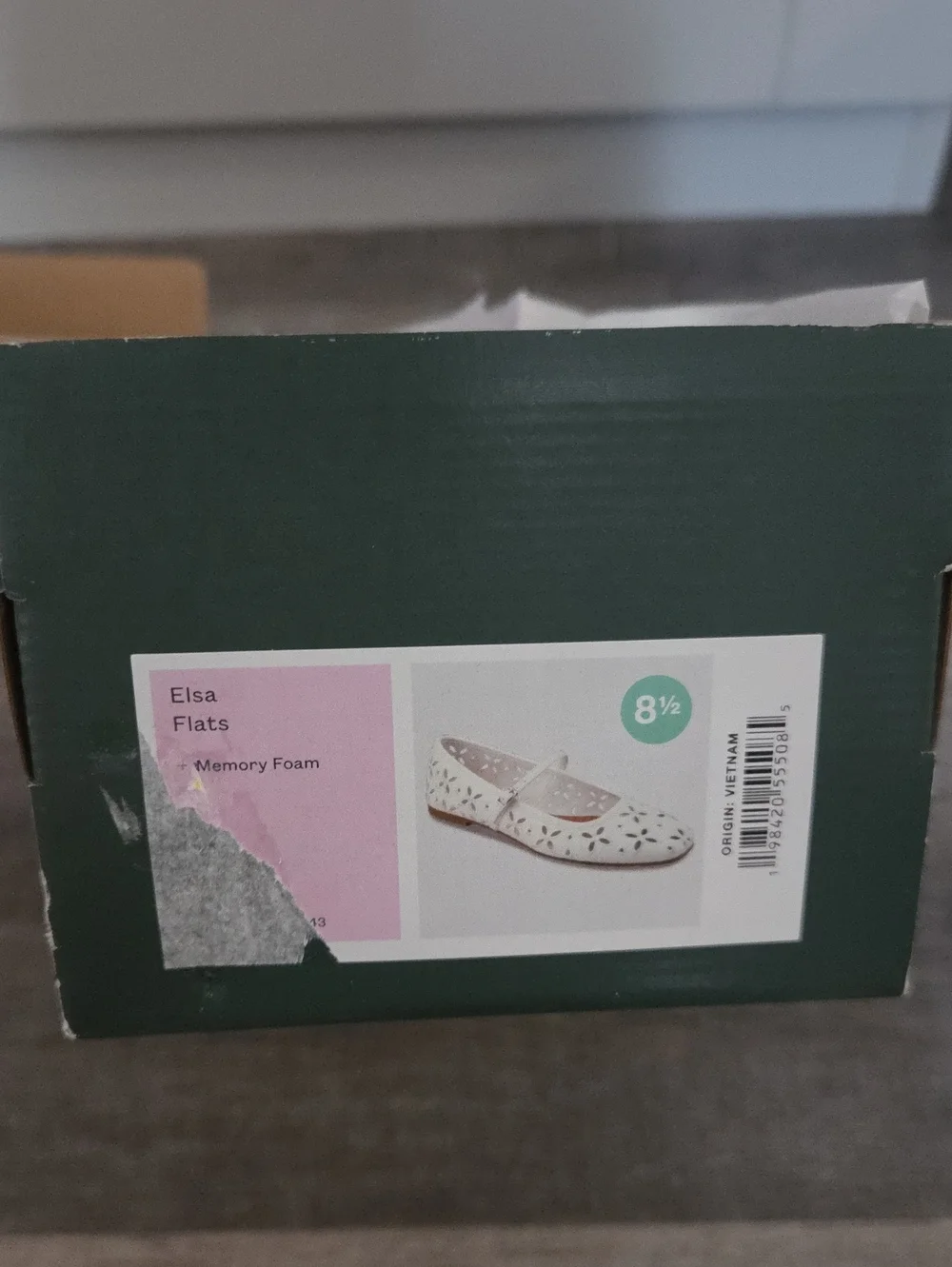 White Floral Cutout Elsa Mary Jane Flats, Size 8.5, New In Box